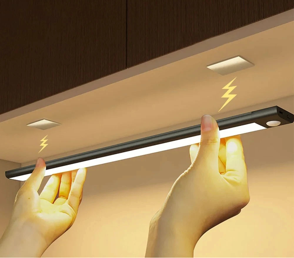 Wireless LED night light with motion sensor